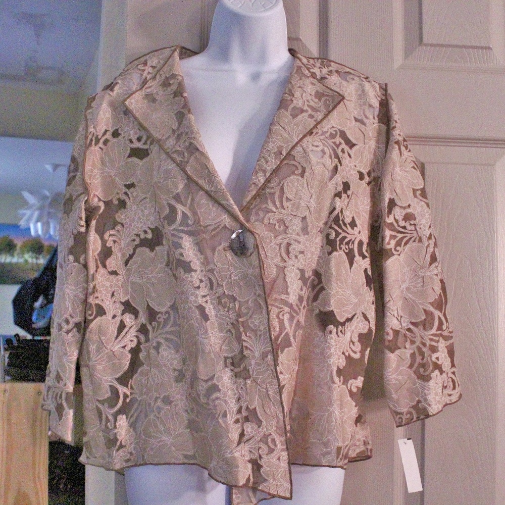 IC Collection NWT Embroidery Light Blazer Jacket Beige Floral Lagenlook